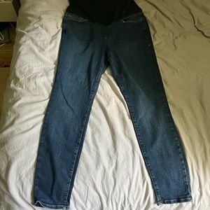 Good American maternity jeans
